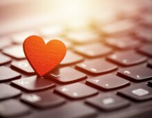Alonadate: A Modern Approach to Online Dating